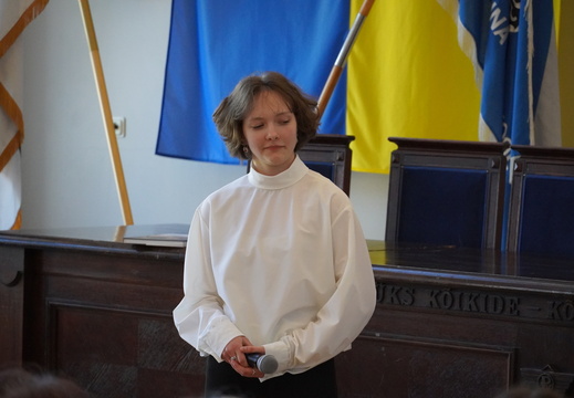 TRK02043