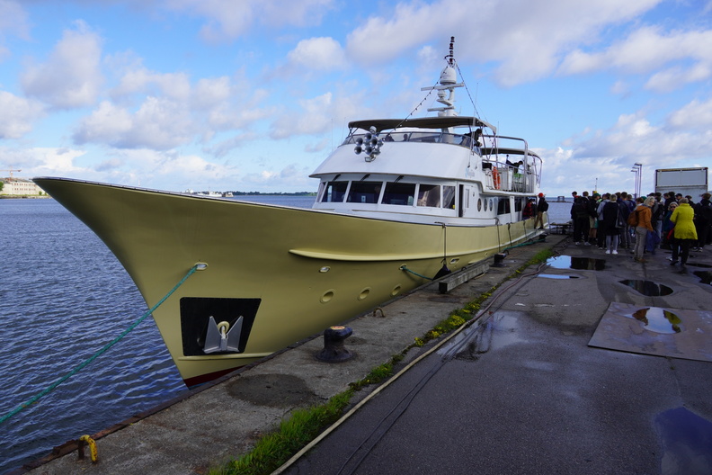 TRK08704